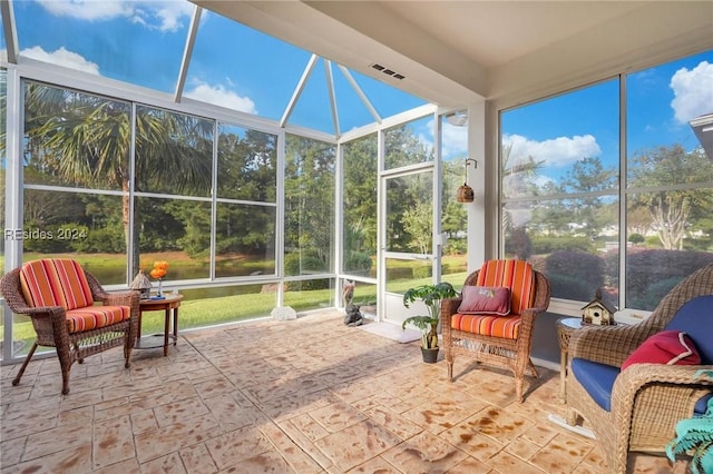 view of sunroom / solarium