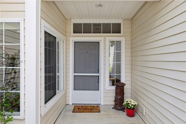 view of property entrance