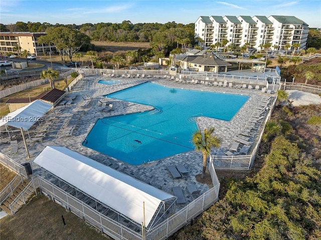 view of swimming pool