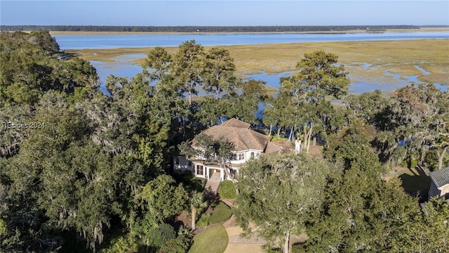 bird's eye view with a water view