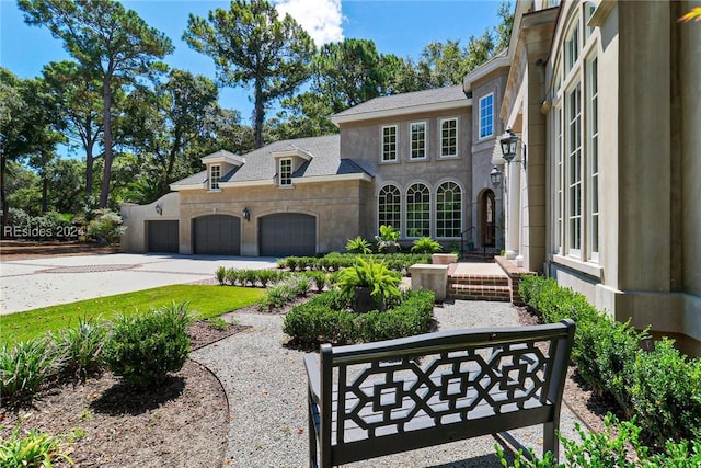 view of front of house featuring a garage