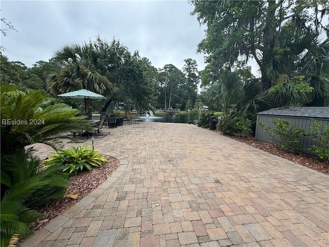 Listing photo 3 for 133 Arrow Rd, Hilton Head Island SC 29928