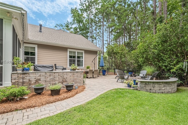 view of yard with a patio