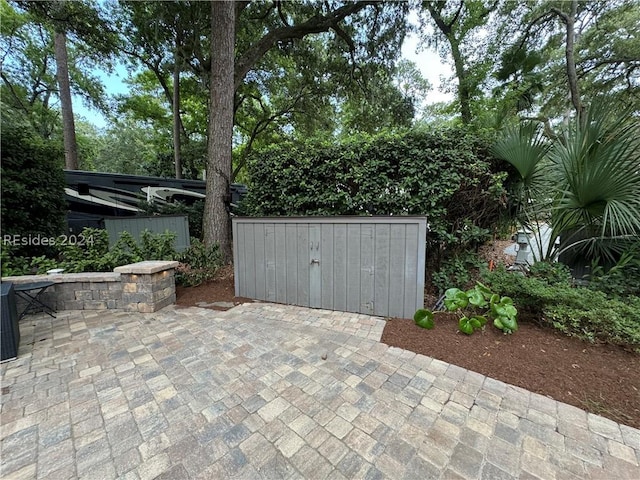 Listing photo 3 for 133 Arrow Rd, Hilton Head Island SC 29928