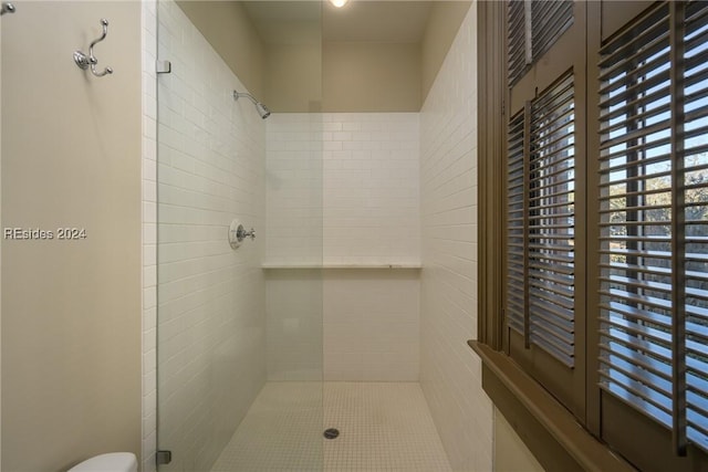 bathroom featuring an enclosed shower