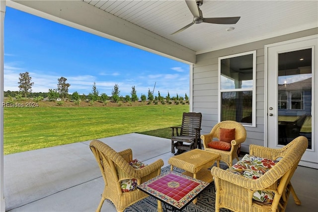 view of patio with ceiling fan