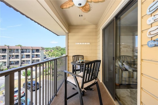 balcony with ceiling fan