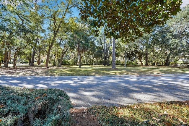 Listing photo 3 for 1 Charlesfort Pl, Hilton Head Island SC 29926