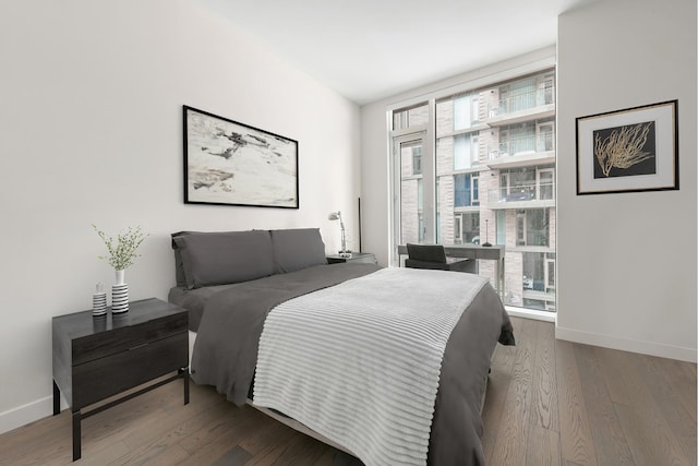 Listing photo 3 for 505 W 43rd St Unit 10B, New York City NY 10036