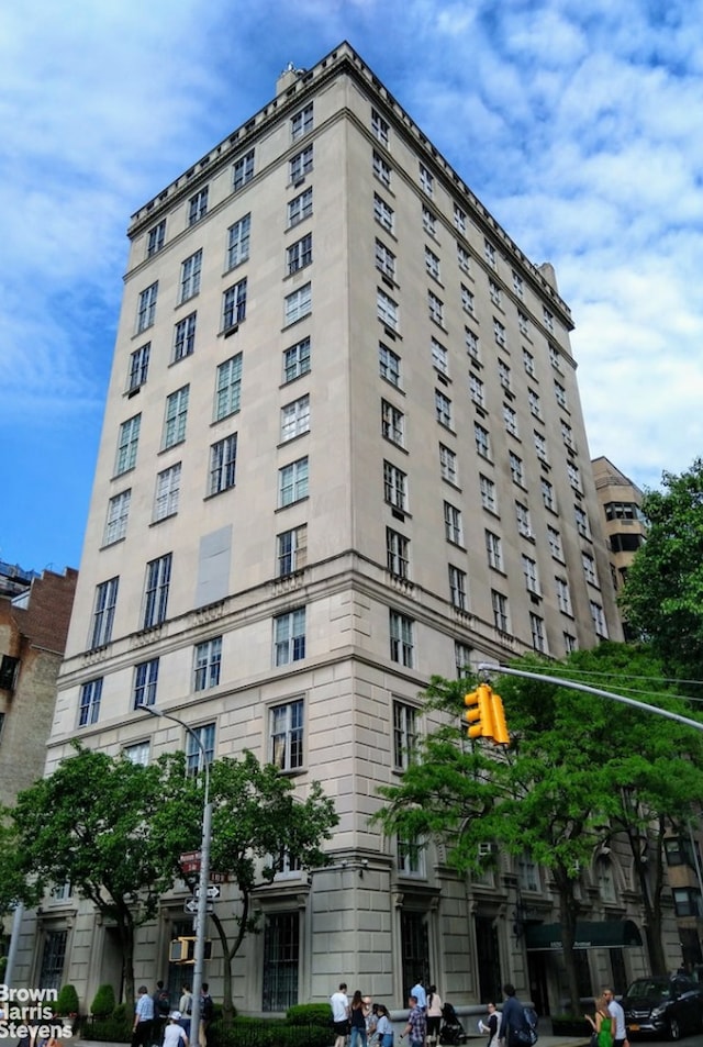 view of building exterior