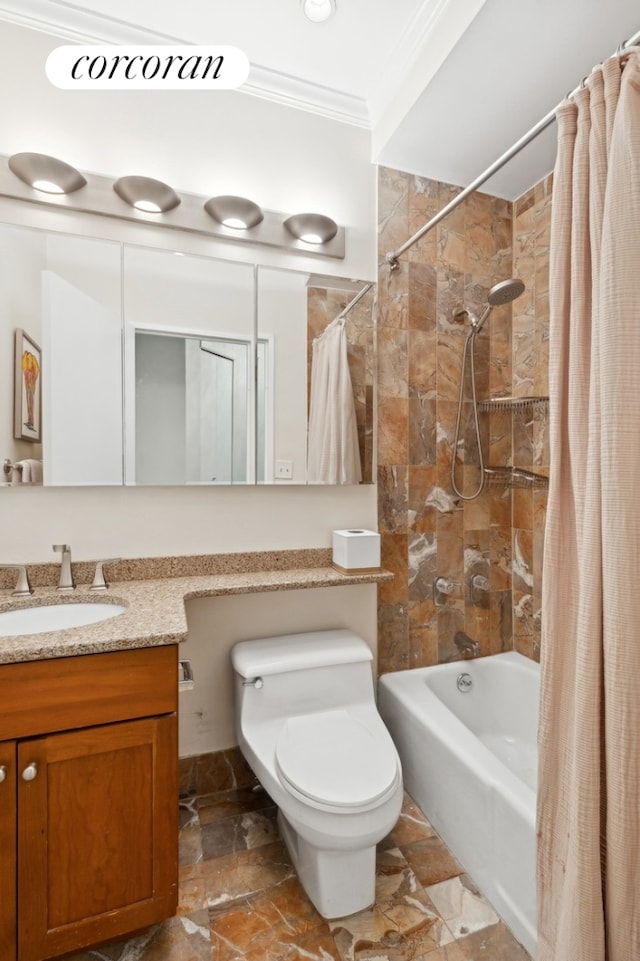 full bathroom featuring crown molding, shower / tub combo with curtain, vanity, and toilet