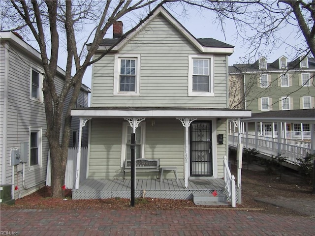 view of front of home with covered porch