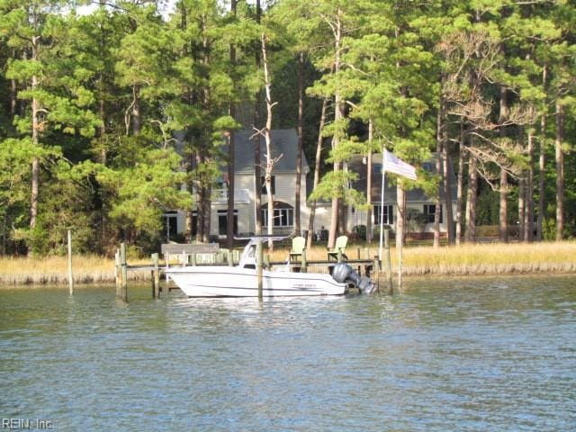 view of water feature with a boat dock