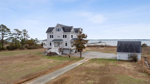 view of front facade featuring a porch