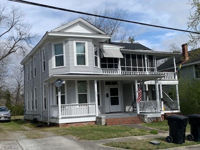 view of front facade with covered porch