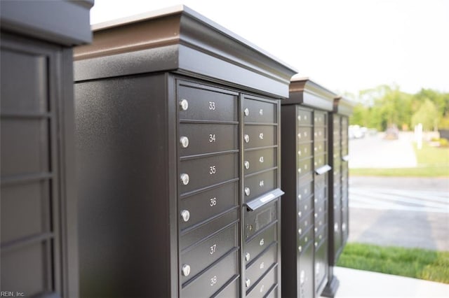 view of nearby features featuring mail boxes