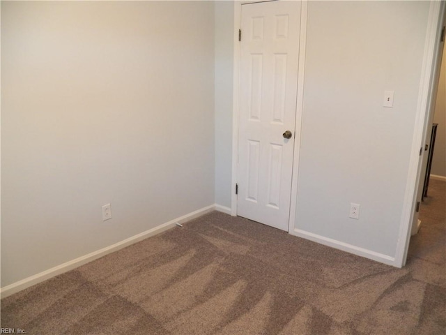 unfurnished bedroom featuring carpet flooring