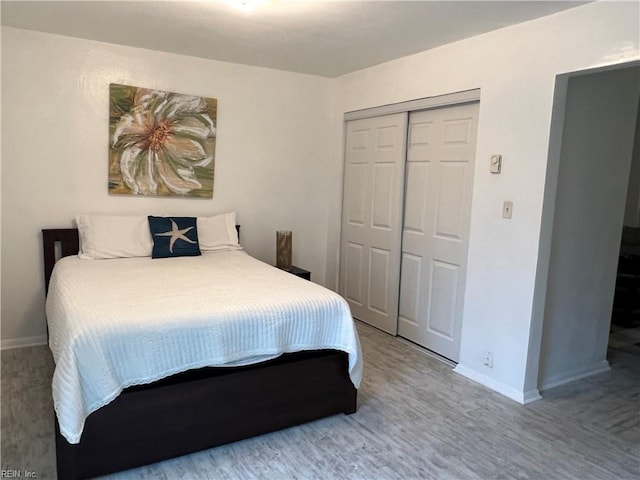 bedroom with a closet