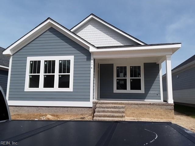 view of front of house with a porch