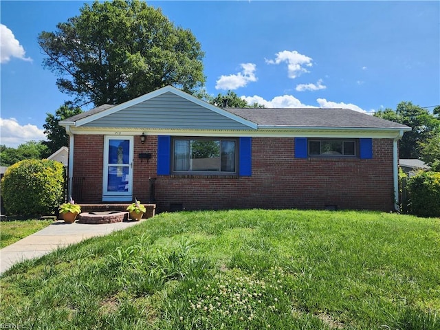 view of front of home with a front yard