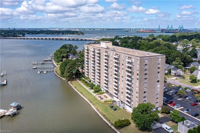 bird's eye view with a water view