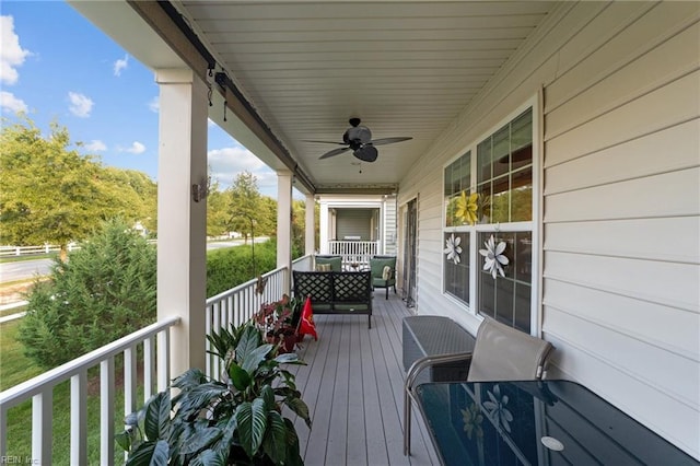 deck with ceiling fan