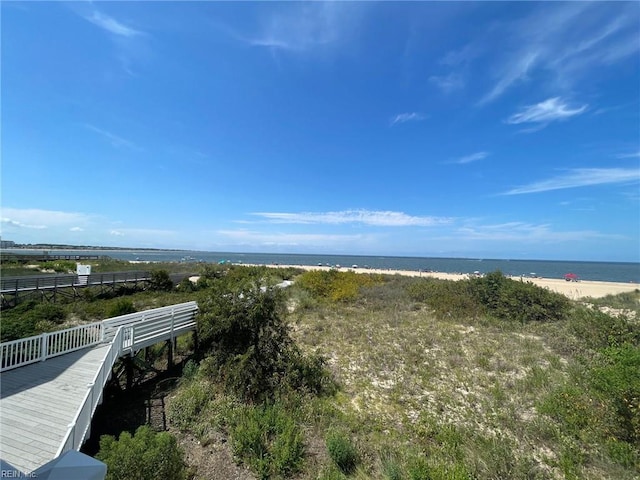 view of property's community featuring a water view