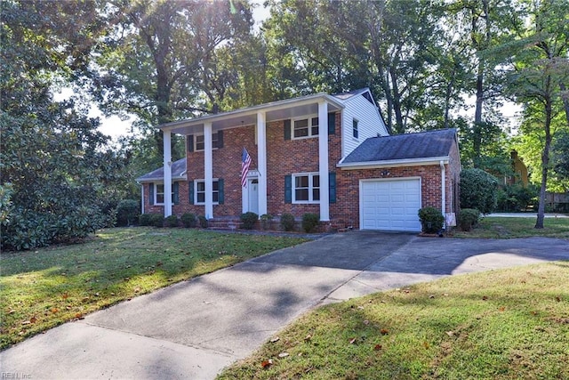 view of front facade featuring a garage and a front lawn