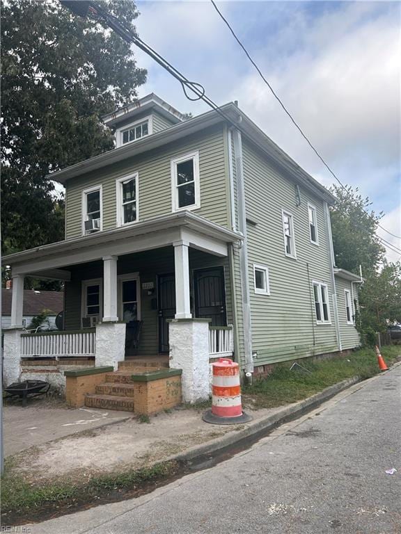 view of front of home with a porch