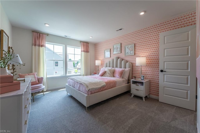 bedroom featuring carpet flooring