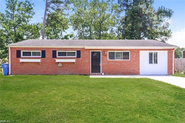 ranch-style home with a front yard