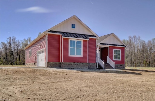 view of front of house with a garage