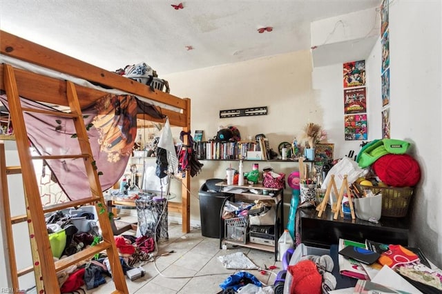 misc room featuring light tile patterned flooring