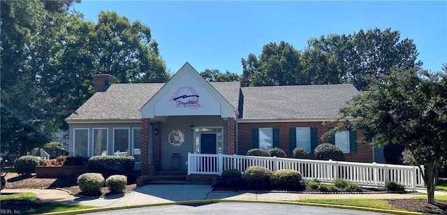 view of front of house featuring a porch