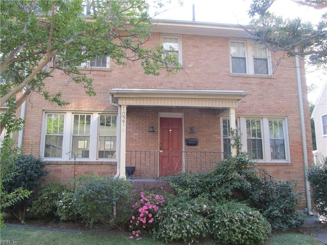 view of front of house featuring covered porch