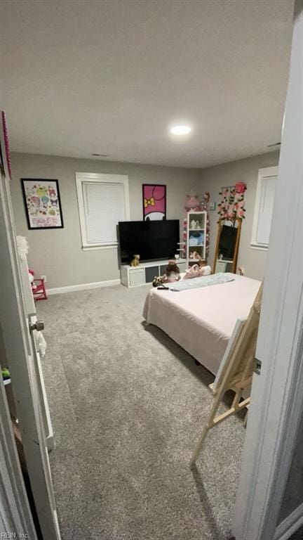 bedroom with carpet flooring