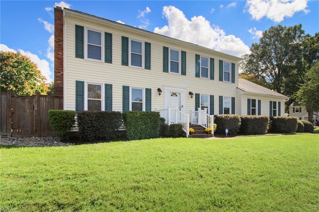 colonial house with a front yard