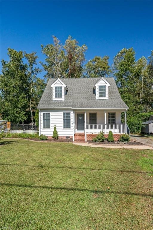 cape cod-style house with a porch and a front yard