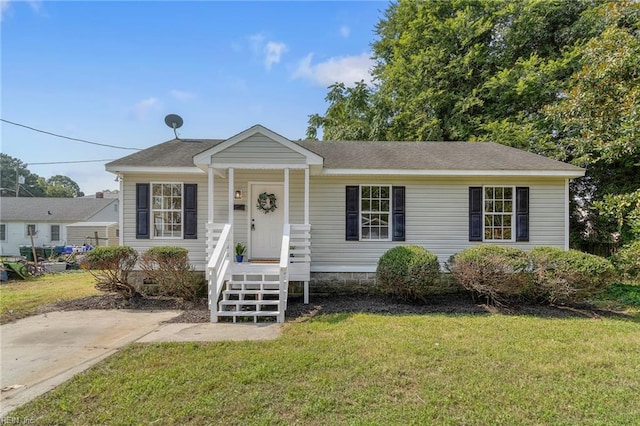 view of front of house with a front yard