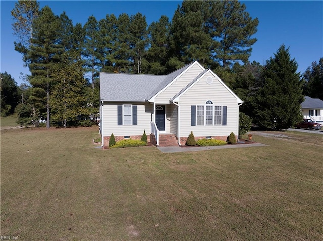 view of front of property with a front yard