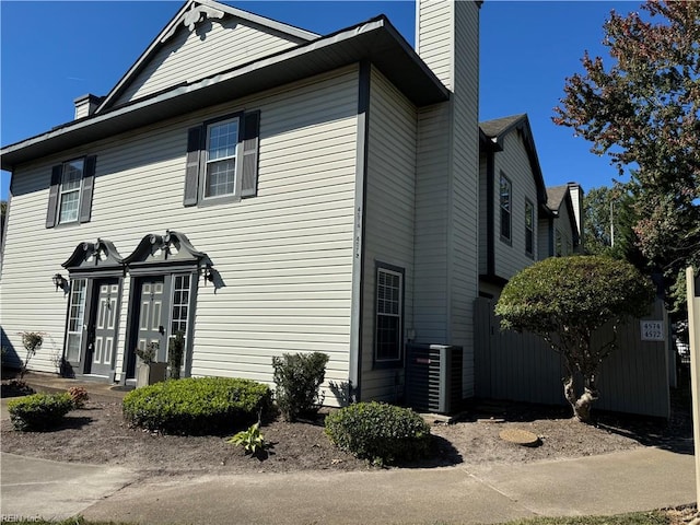 view of front of property featuring central AC