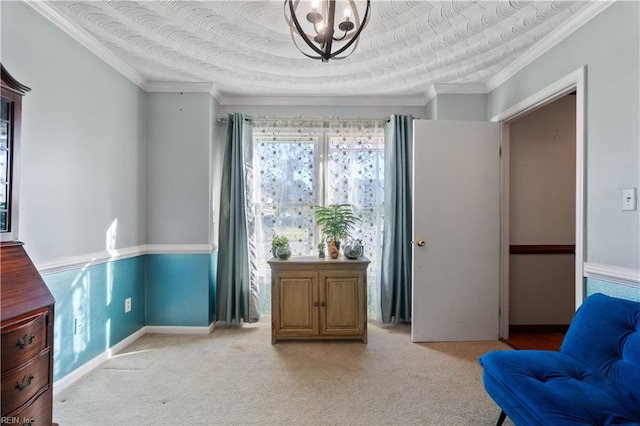 living area with light carpet, ornamental molding, and a chandelier