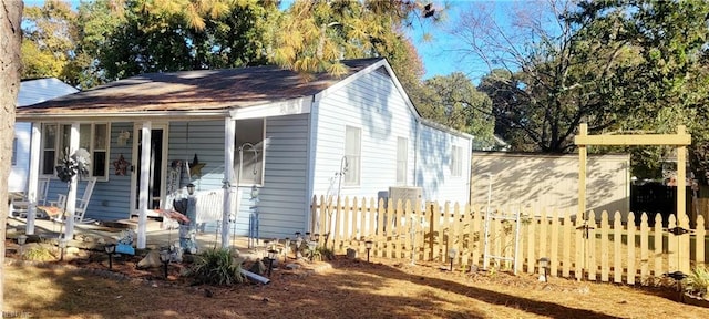 view of front of property