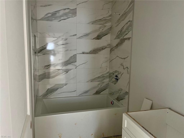 bathroom with shower / bathtub combination