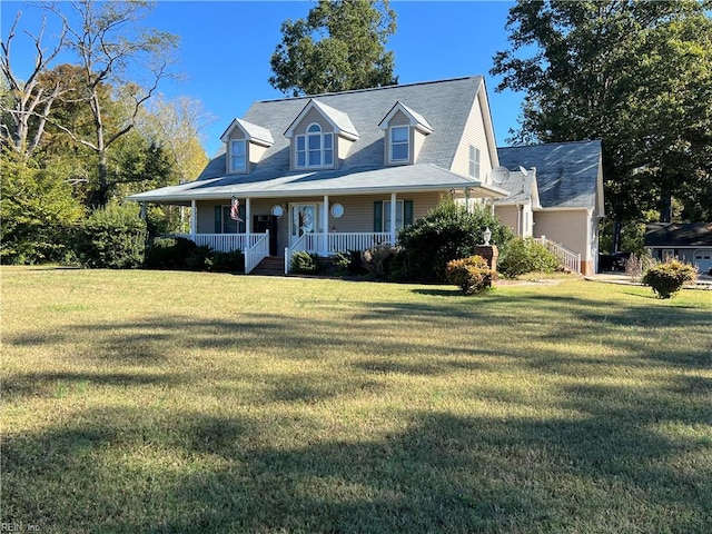 view of front facade featuring a front yard and covered porch