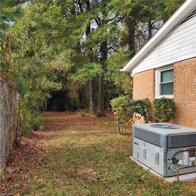 view of yard with cooling unit