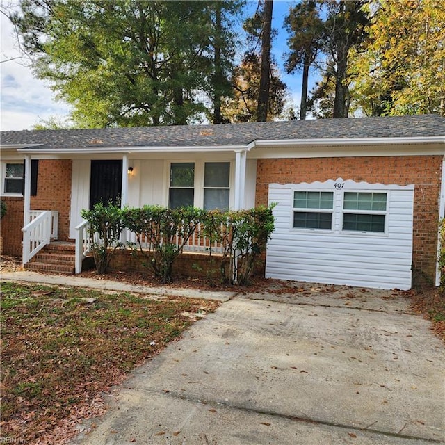 view of front of property featuring covered porch