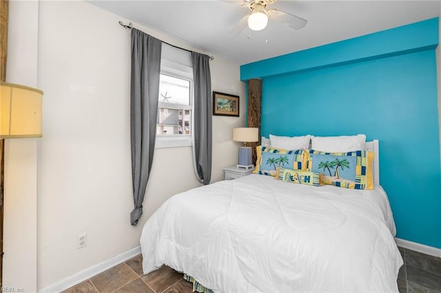 bedroom featuring ceiling fan