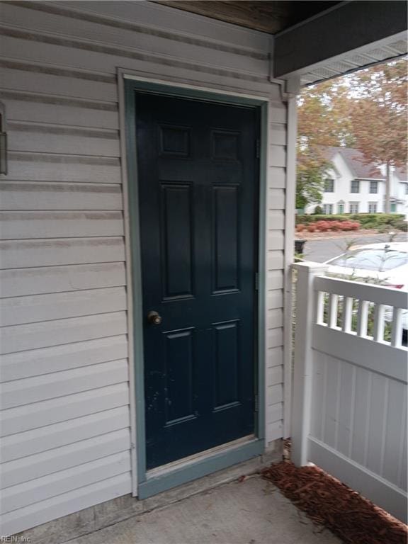 view of property entrance