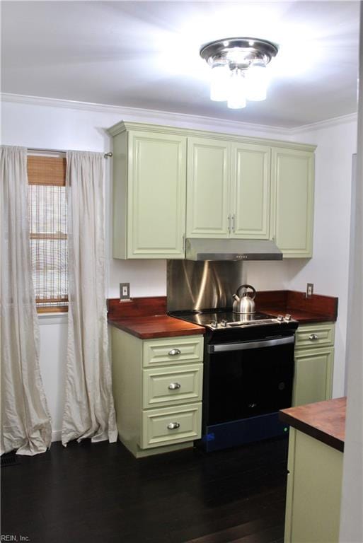 kitchen featuring dark hardwood / wood-style floors, black range with electric stovetop, green cabinetry, and ornamental molding